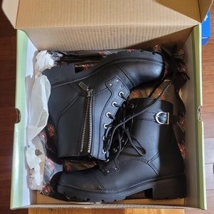 Motorcycle boots